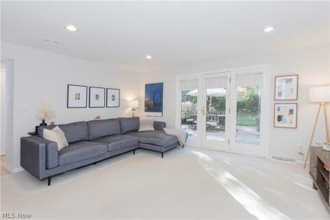5504 Lansbury Lane Lyndhurst OH 44124