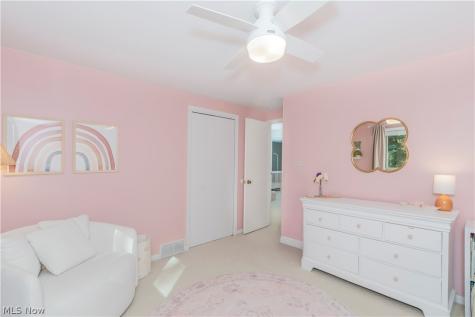 5504 Lansbury Lane Lyndhurst OH 44124