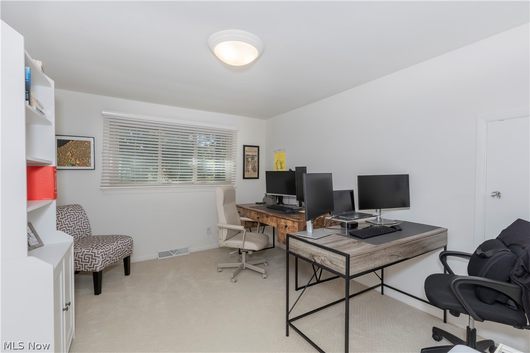 5504 Lansbury Lane Lyndhurst OH 44124