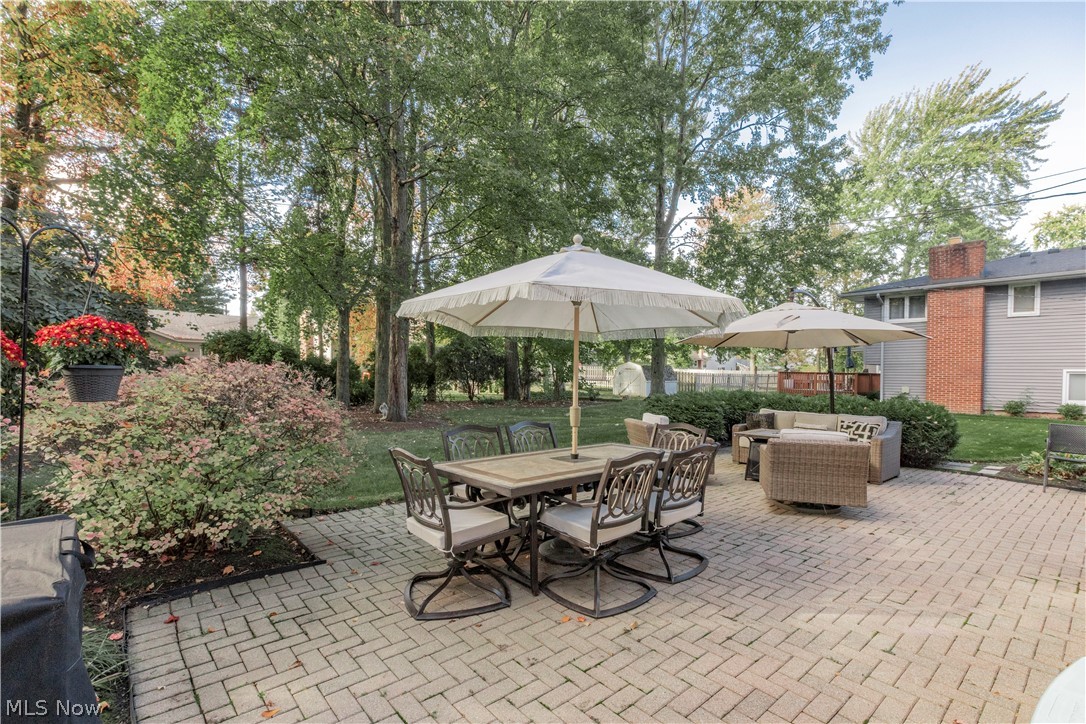 5504 Lansbury Lane Lyndhurst OH 44124