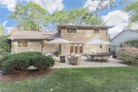 5504 Lansbury Lane Lyndhurst OH 44124