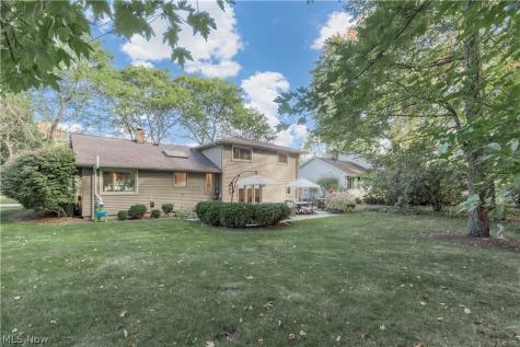 5504 Lansbury Lane Lyndhurst OH 44124