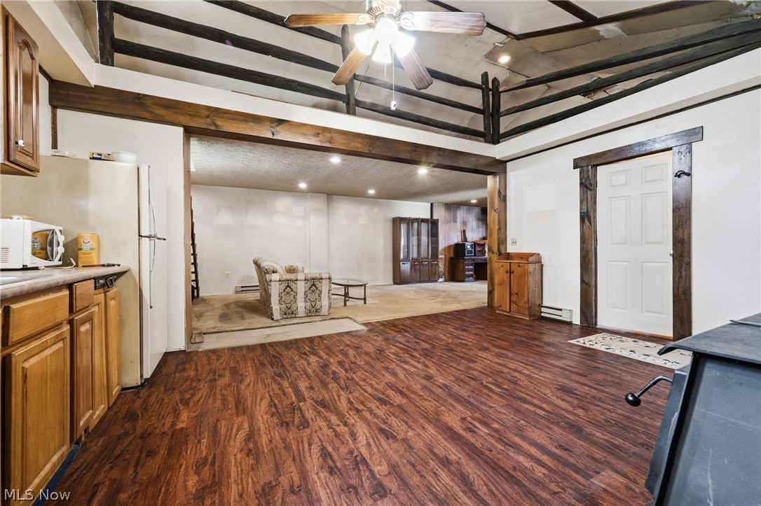 6251 Breezehill Road SW East Sparta OH 44626