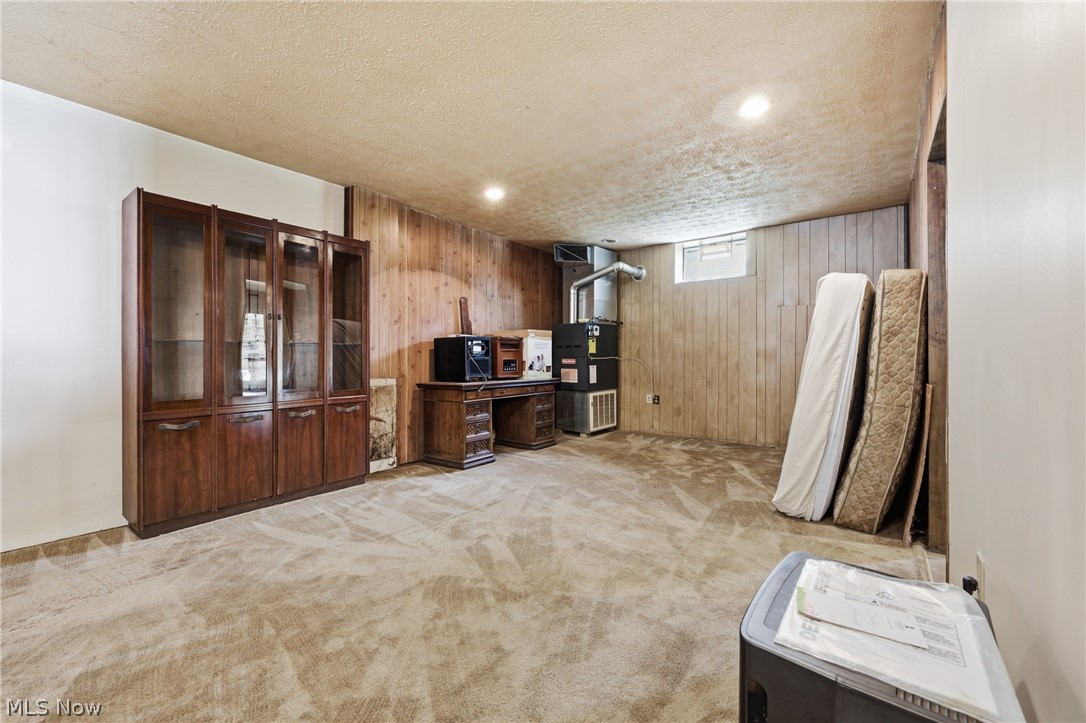 6251 Breezehill Road SW East Sparta OH 44626