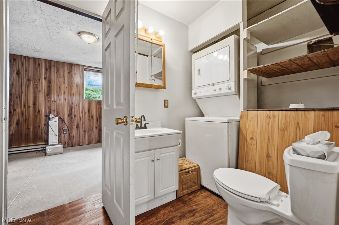 6251 Breezehill Road SW East Sparta OH 44626