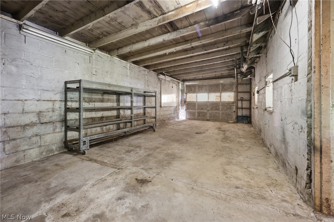 6251 Breezehill Road SW East Sparta OH 44626