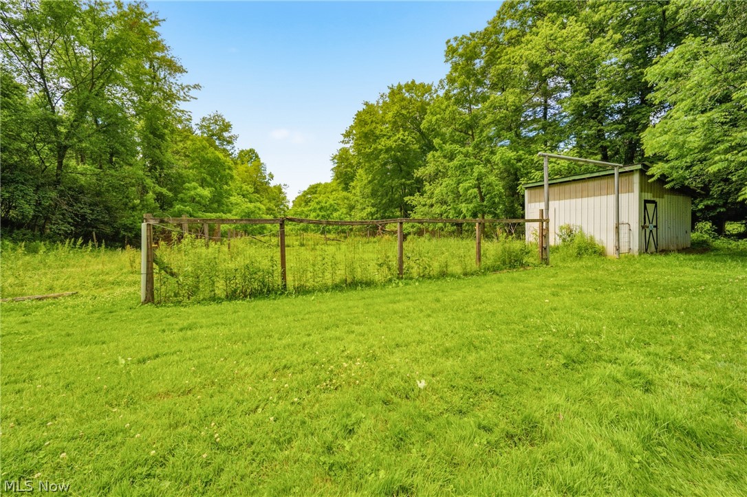 6251 Breezehill Road SW East Sparta OH 44626