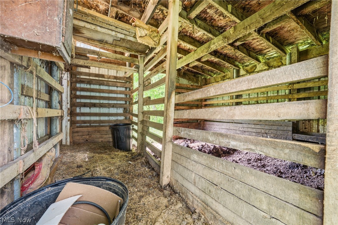 6251 Breezehill Road SW East Sparta OH 44626