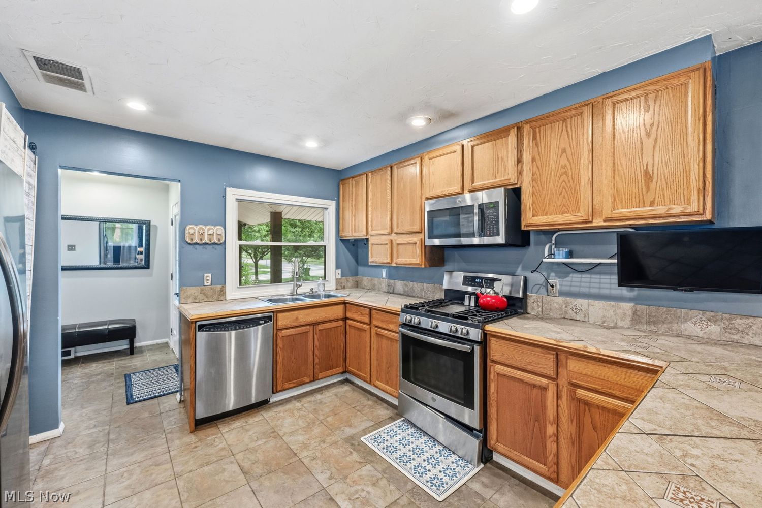 192 Greenbriar Drive Aurora OH 44202