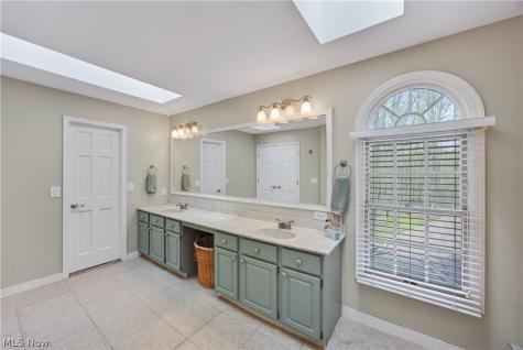7663 Herrick Park Drive Hudson OH 44236