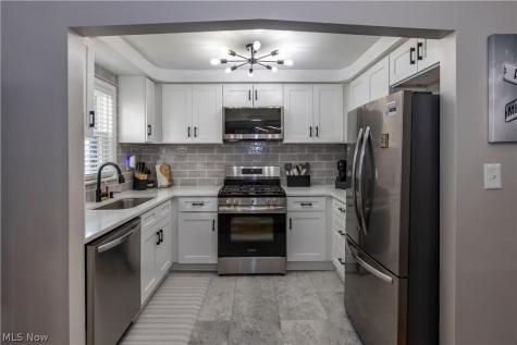 5120 Longton Road Lyndhurst OH 44124