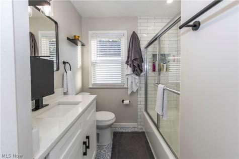 5120 Longton Road Lyndhurst OH 44124