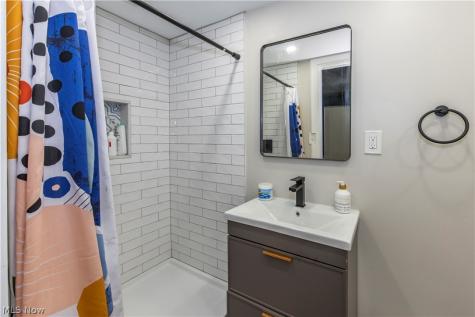 5120 Longton Road Lyndhurst OH 44124