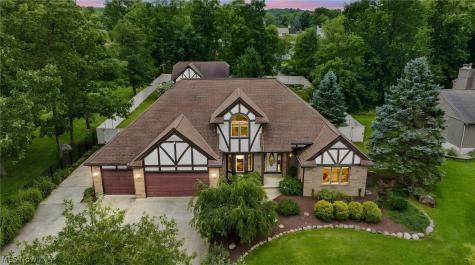 10160 Hobby Horse Lane Mentor OH 44060