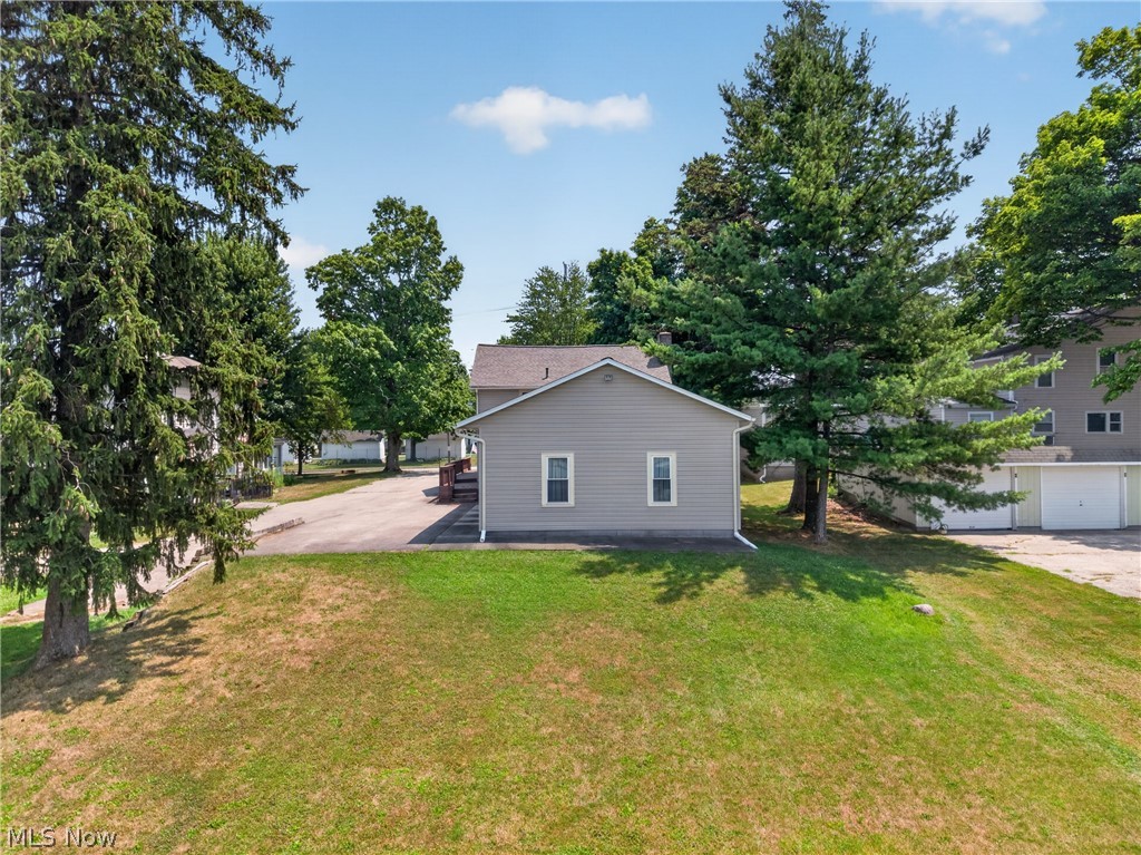 14390 N Cheshire Street Burton OH 44021
