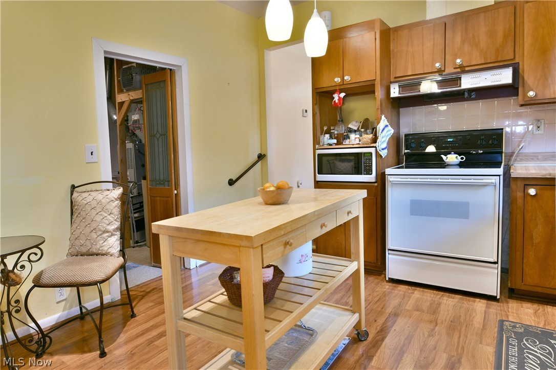 6011 State Route 46 D Drive Cortland OH 44410