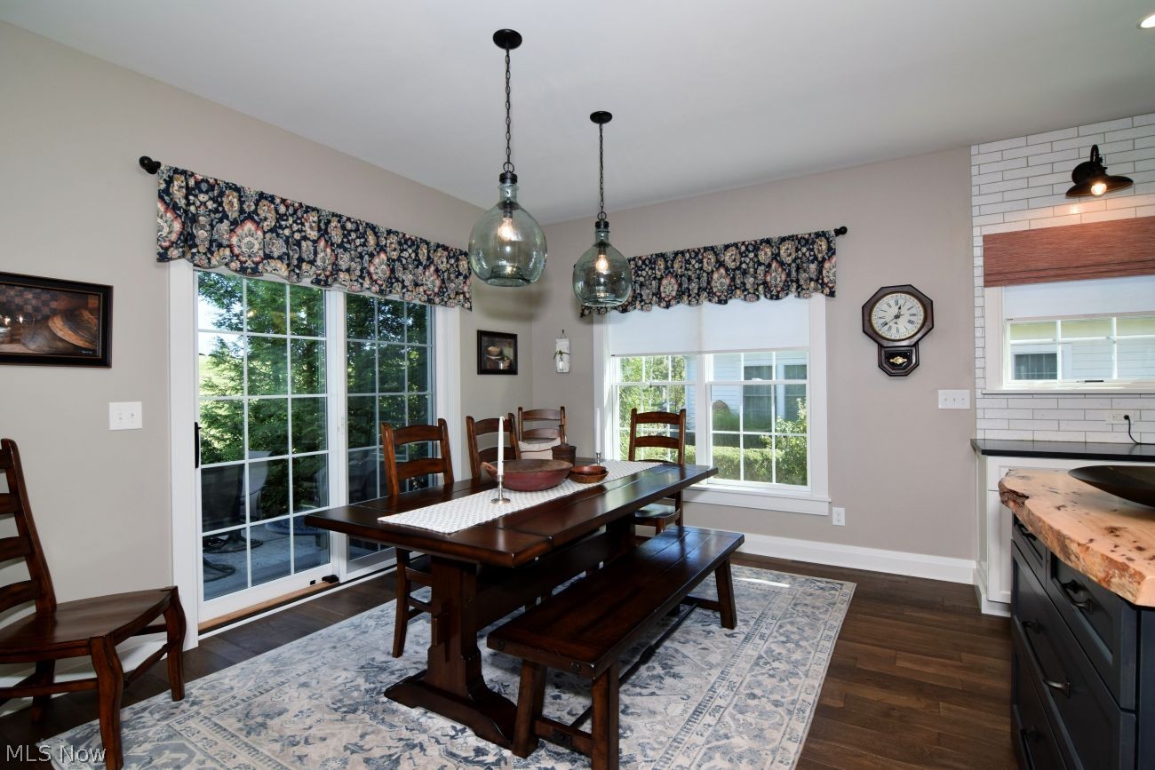 210 Falls Walk Way Chagrin Falls OH 44022