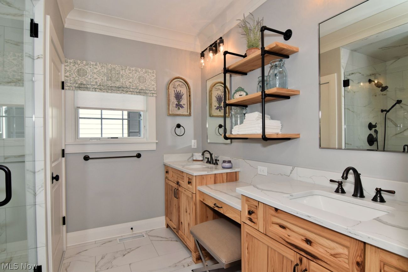 210 Falls Walk Way Chagrin Falls OH 44022