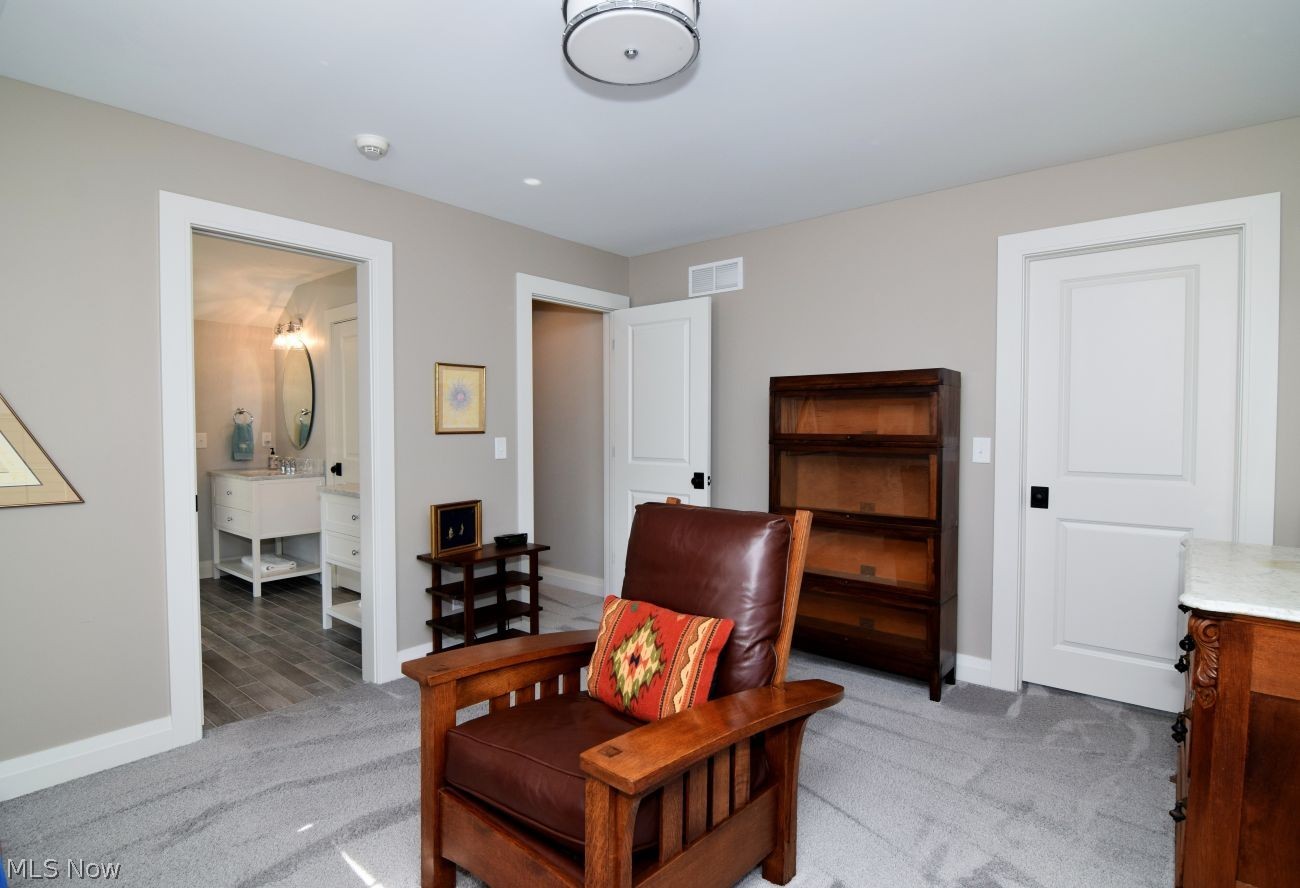 210 Falls Walk Way Chagrin Falls OH 44022