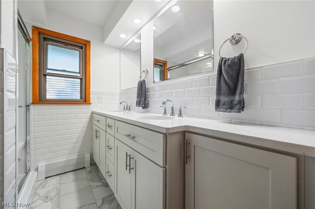 6208 Dora Boulevard Independence OH 44131