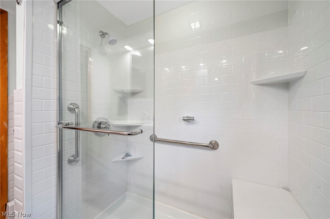 6208 Dora Boulevard Independence OH 44131