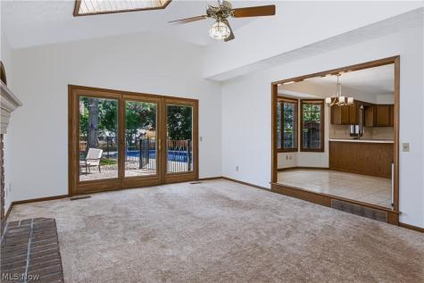 697 Cherry Valley Drive Amherst OH 44001