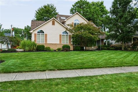 697 Cherry Valley Drive Amherst OH 44001