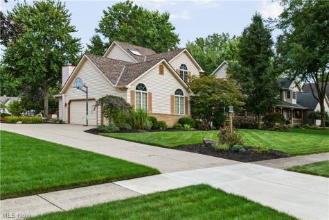 697 Cherry Valley Drive Amherst OH 44001