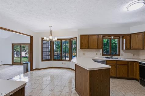 697 Cherry Valley Drive Amherst OH 44001