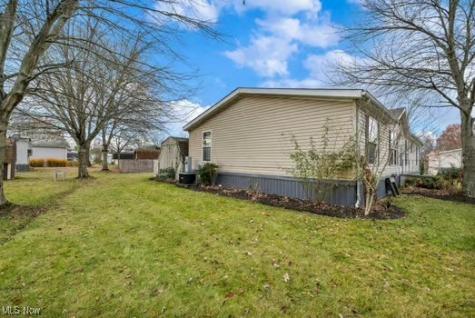 275 Ashwood Drive Elyria OH 44035