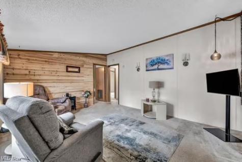 275 Ashwood Drive Elyria OH 44035