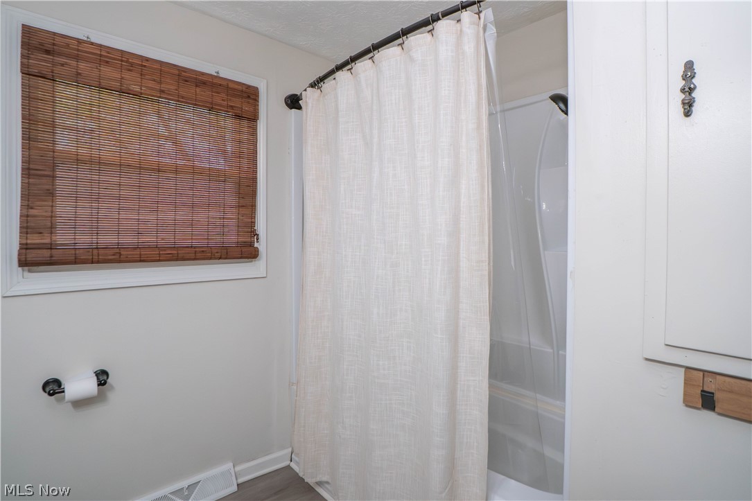 10288 Hunting Hills Avenue NE Hartville OH 44632