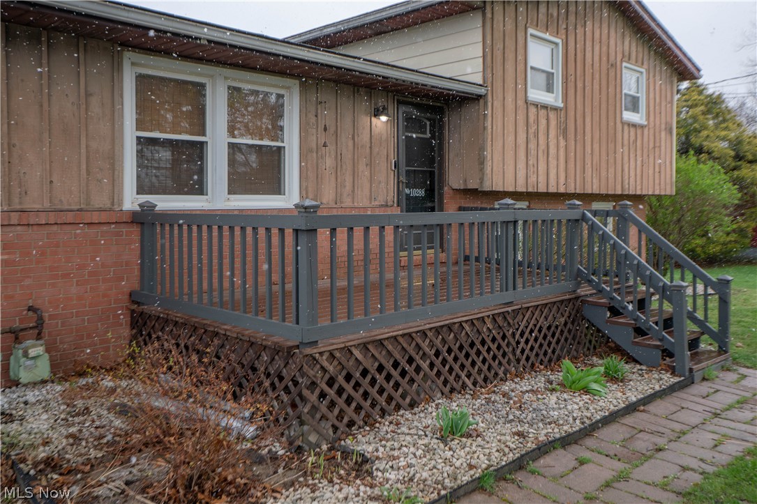 10288 Hunting Hills Avenue NE Hartville OH 44632
