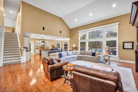 8933 Mountain View Drive Mentor OH 44060