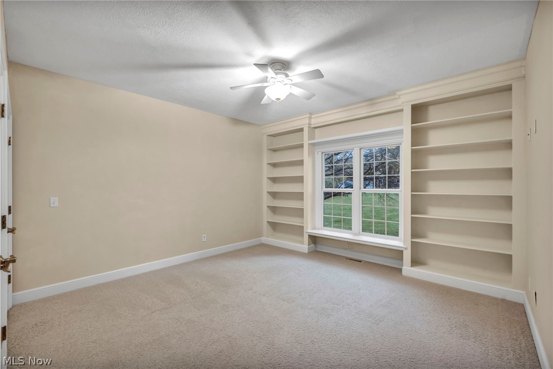 8933 Mountain View Drive Mentor OH 44060