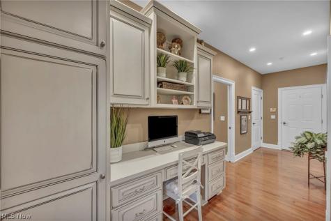 8933 Mountain View Drive Mentor OH 44060