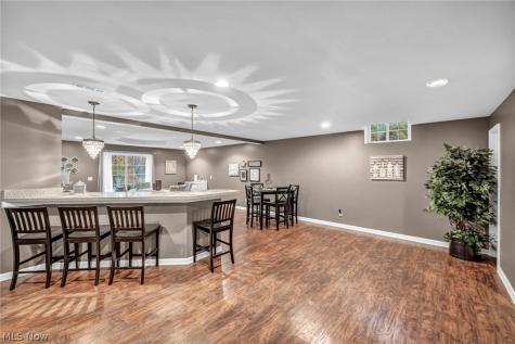 8933 Mountain View Drive Mentor OH 44060