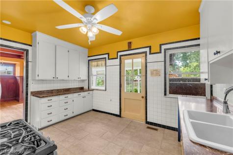 17406 Nottingham Road Cleveland OH 44119