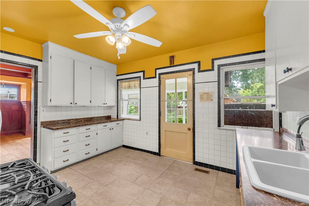 17406 Nottingham Road Cleveland OH 44119