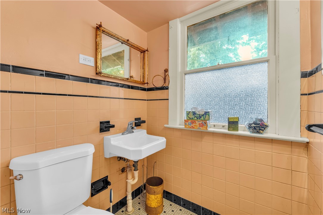 17406 Nottingham Road Cleveland OH 44119