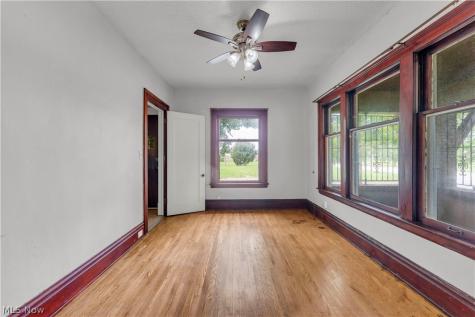 17406 Nottingham Road Cleveland OH 44119