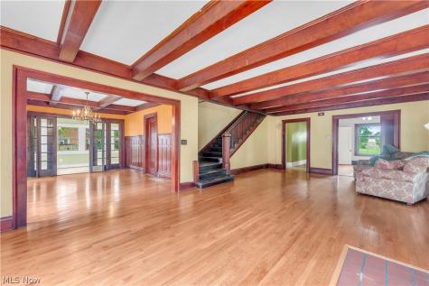 17406 Nottingham Road Cleveland OH 44119