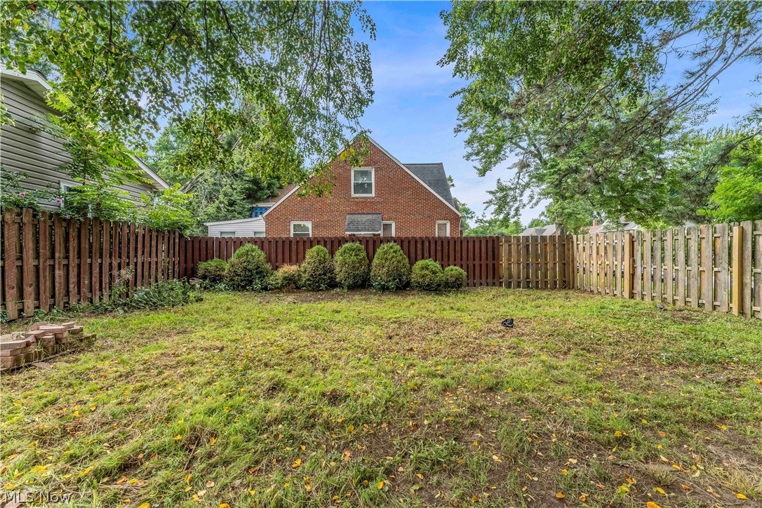 17406 Nottingham Road Cleveland OH 44119