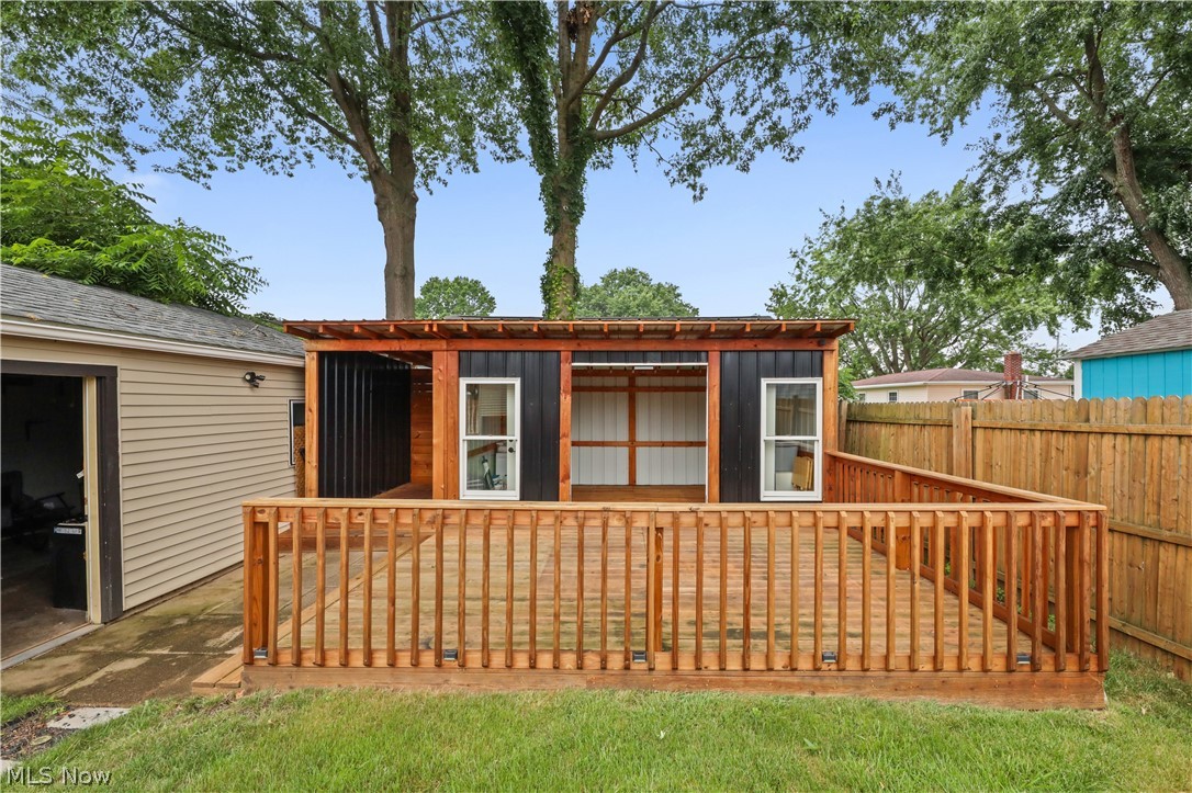 138 Thorlone Avenue Akron OH 44312