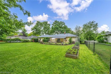 1295 Cherry Lane Brunswick OH 44212