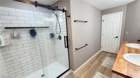 14035 Allison Drive Doylestown OH 44230