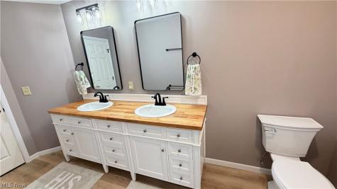 14035 Allison Drive Doylestown OH 44230