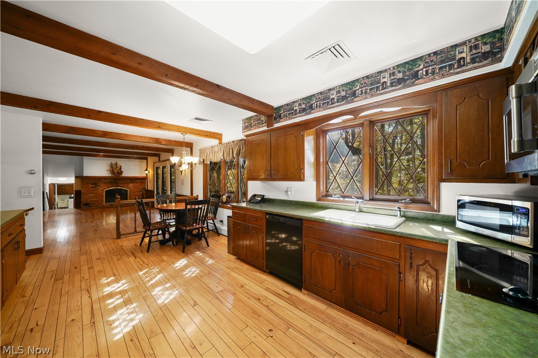 8217 W River Drive Novelty OH 44072