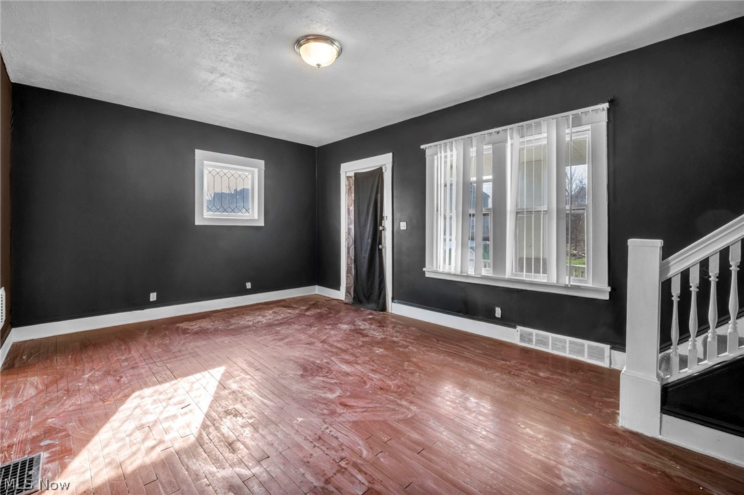 7909 Goodman Avenue Cleveland OH 44105