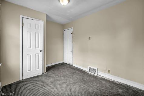 7909 Goodman Avenue Cleveland OH 44105